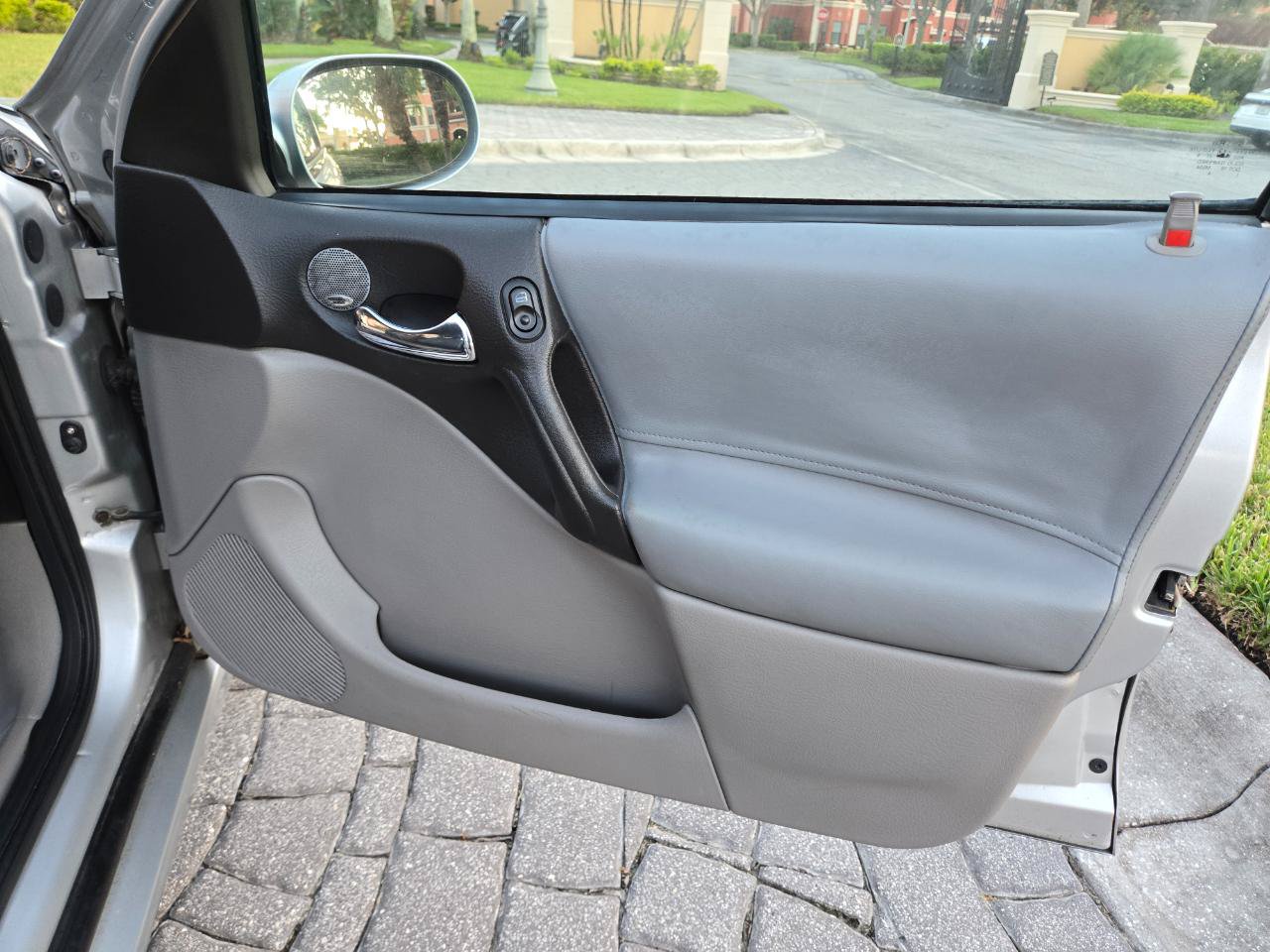 Used 2005 Saturn L-Series L300 FWD image 28