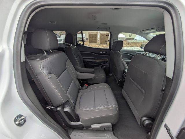 Used 2023 GMC Acadia SLE w/ Driver Convenience Package image 33