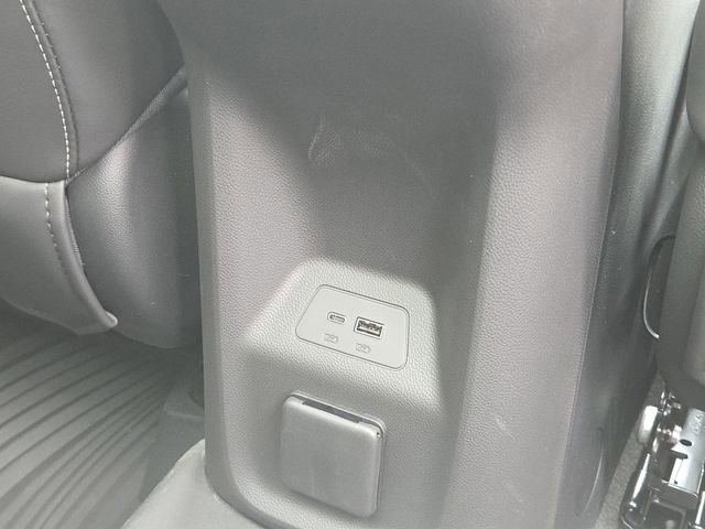 New 2026 Buick Envision Avenir image 9