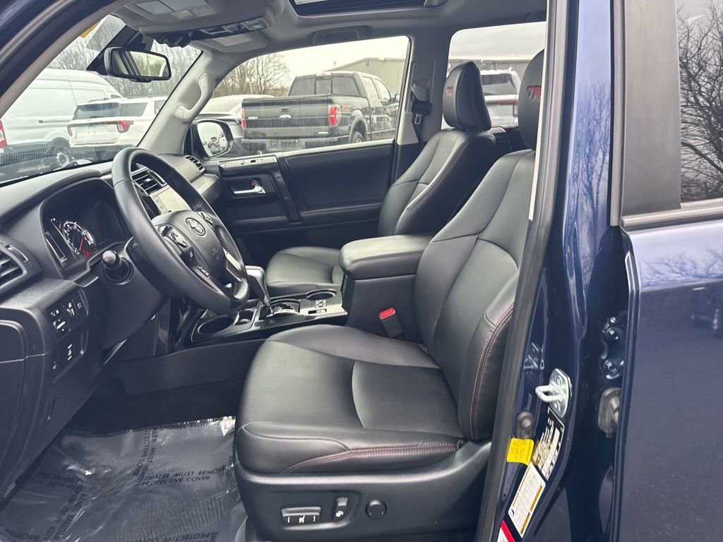 Used 2020 Toyota 4Runner TRD Off-Road Premium image 11