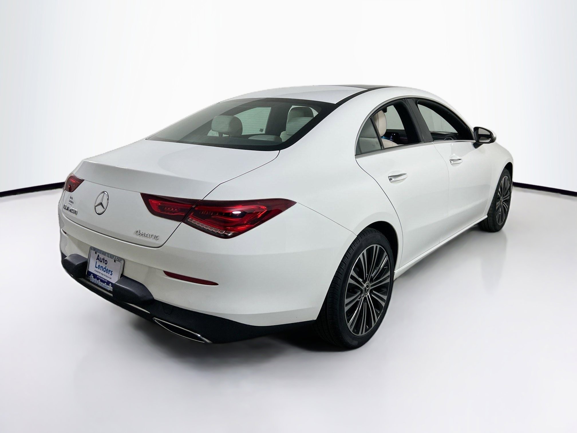 Used 2023 Mercedes-Benz CLA 250 4MATIC image 5