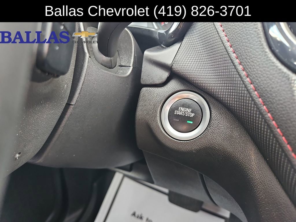 Used 2023 Chevrolet Equinox RS w/ LPO, Cargo Package FWD image 17