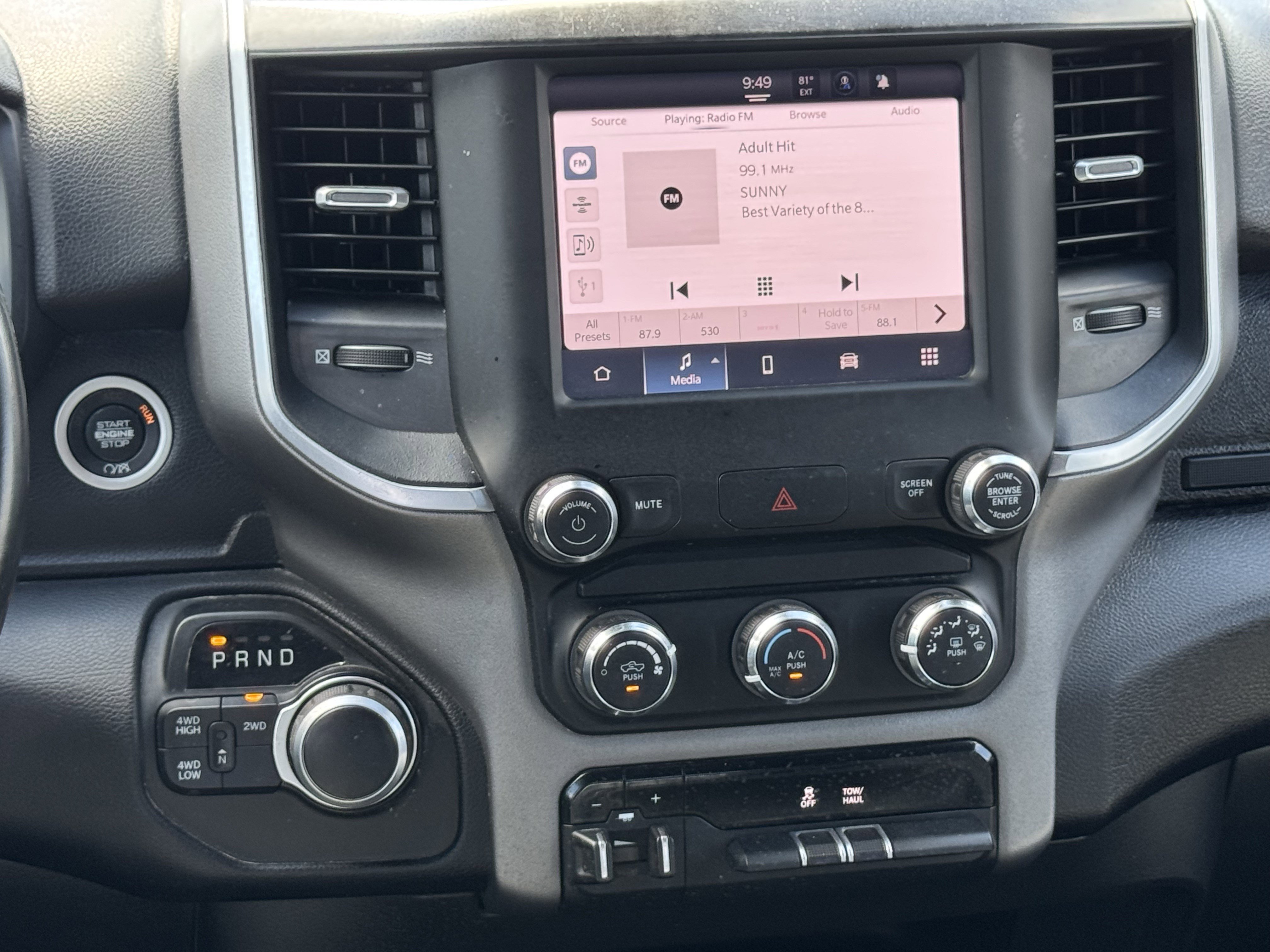 Used 2024 RAM 2500 Big Horn image 17