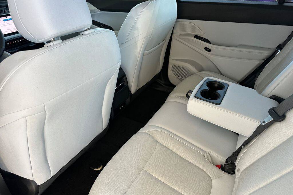 New 2026 Jeep Cherokee Laredo AWD/4WD image 12