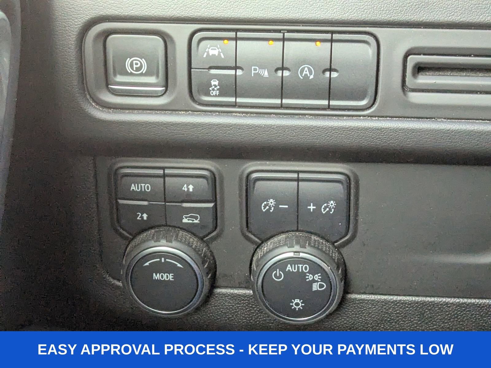 Used 2024 Chevrolet Suburban LT AWD/4WD image 38