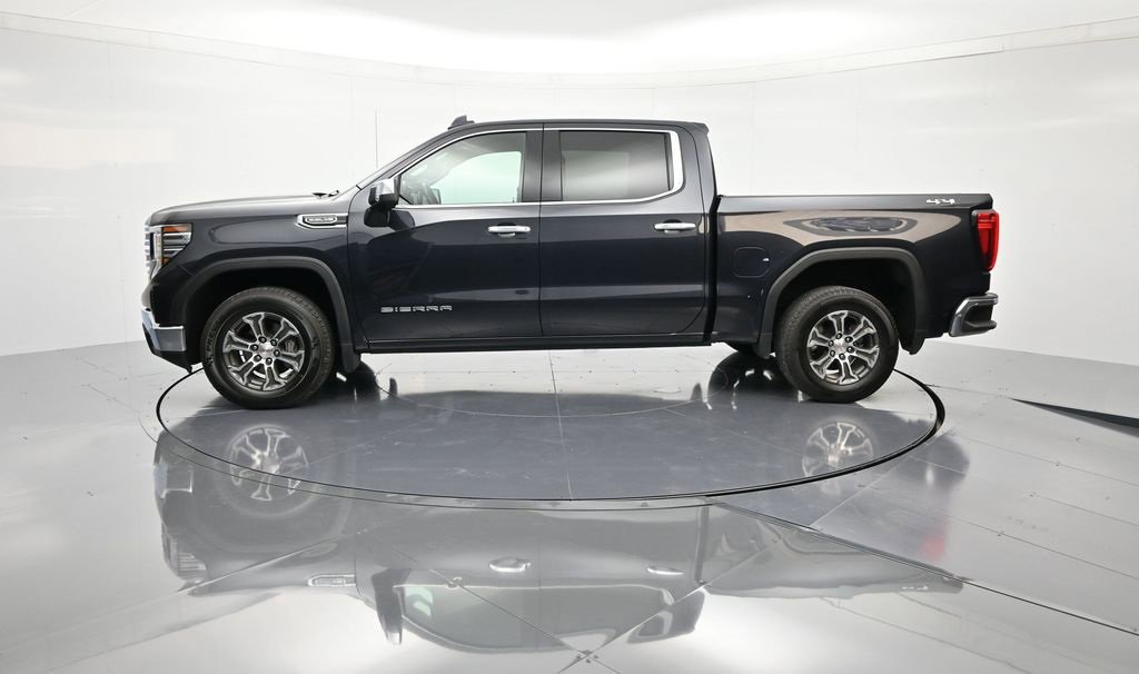 Certified 2025 GMC Sierra 1500 SLT image 8