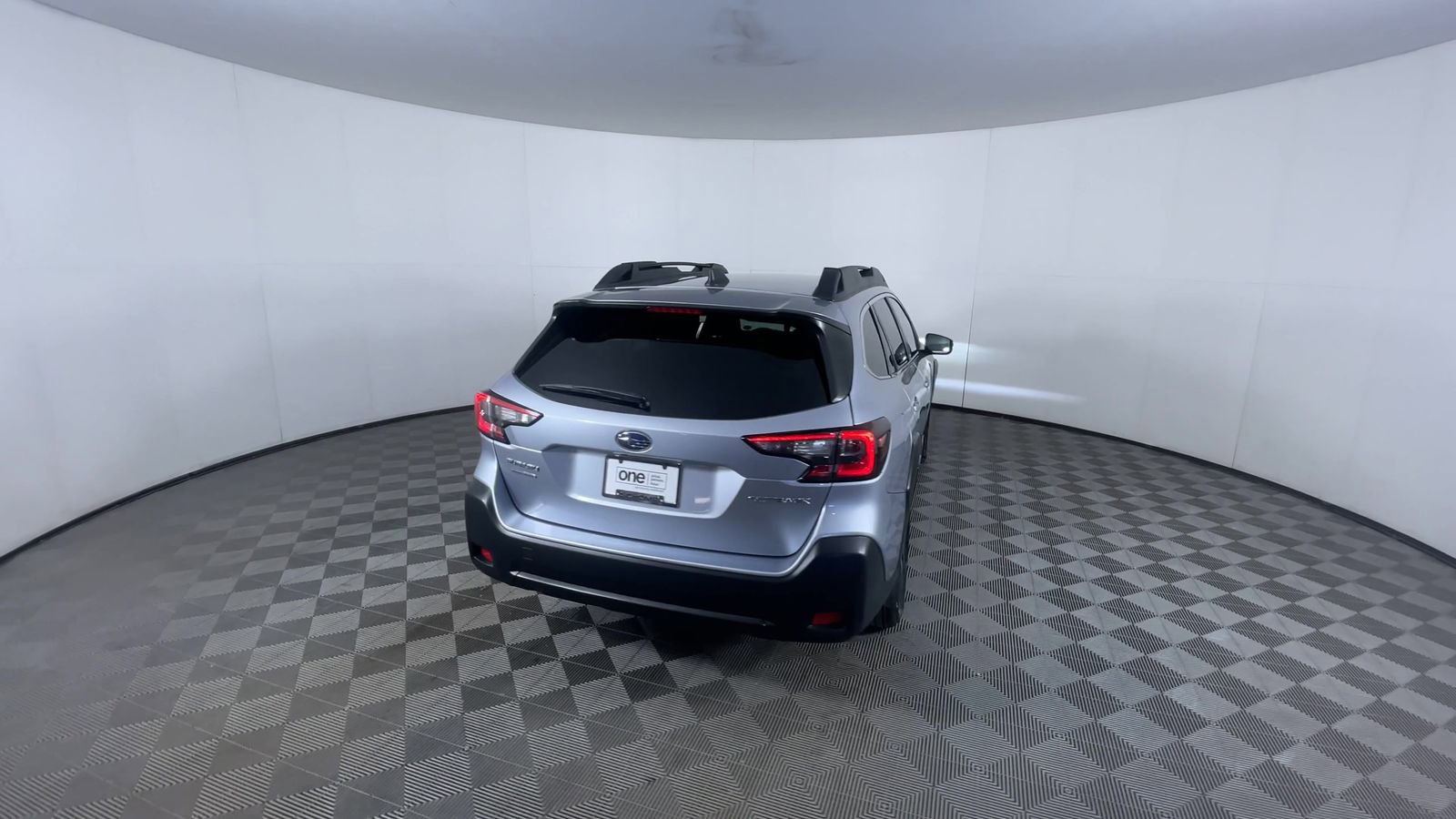 Used 2024 Subaru Outback Premium AWD/4WD image 8