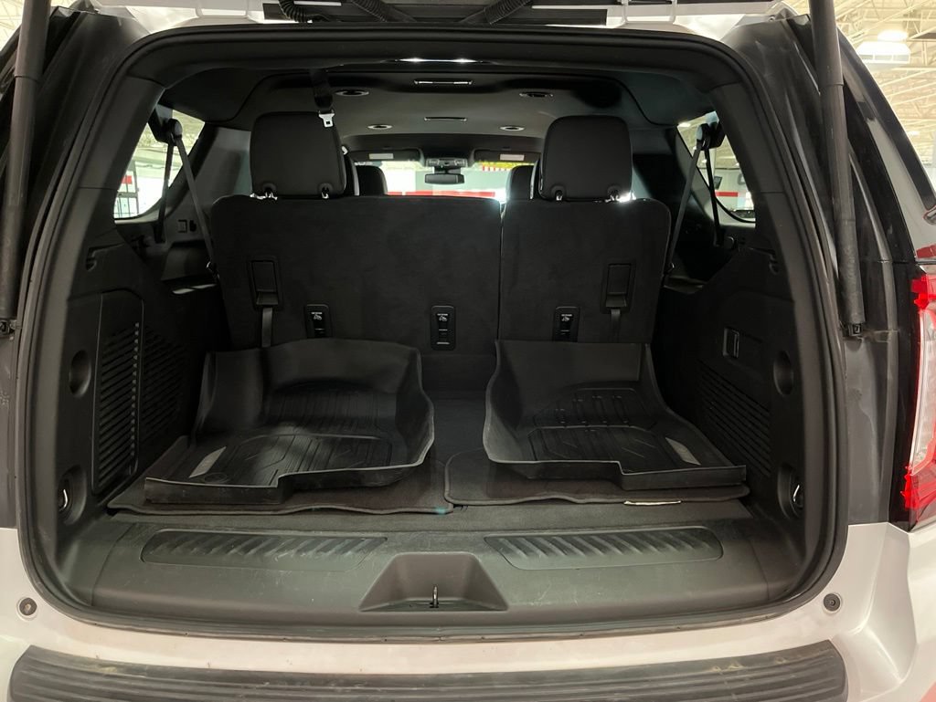 Certified 2024 GMC Yukon XL SLT AWD/4WD image 7