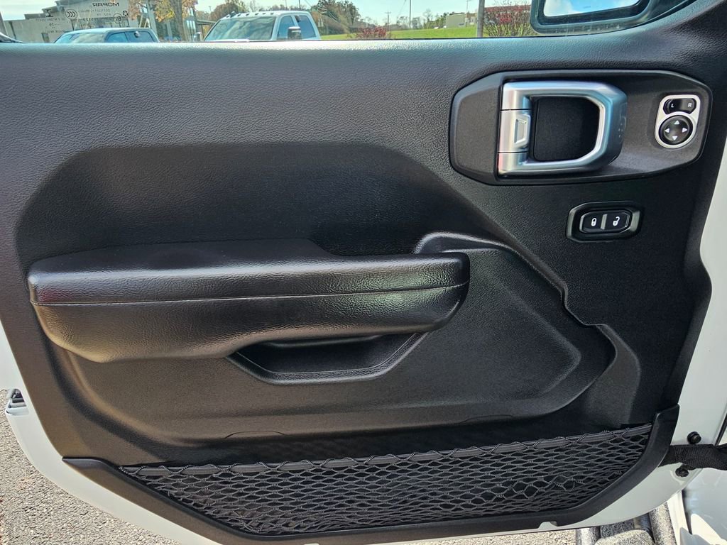 Used 2020 Jeep Gladiator Sport w/ Quick Order Package 24S image 14