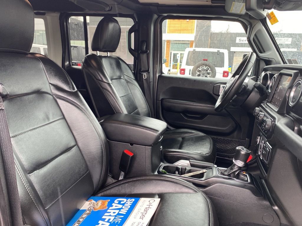 Used 2022 Jeep Wrangler Unlimited Sahara image 12