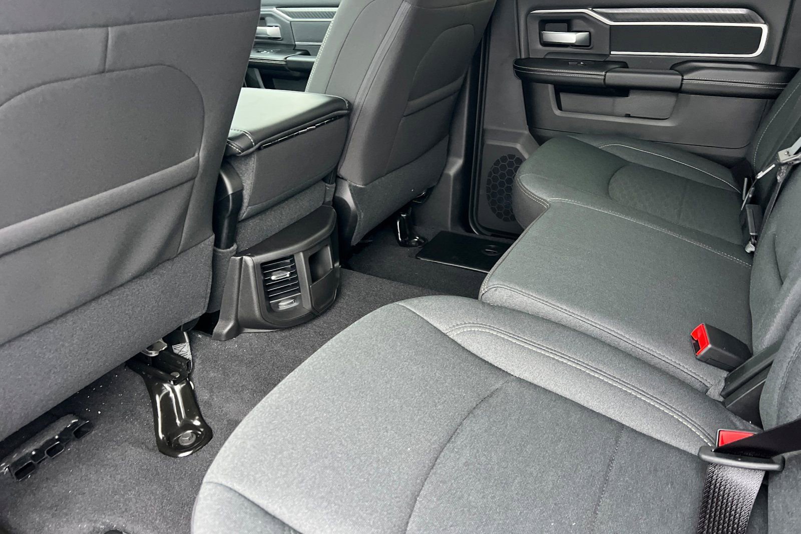 New 2026 RAM 3500 Big Horn AWD/4WD image 8
