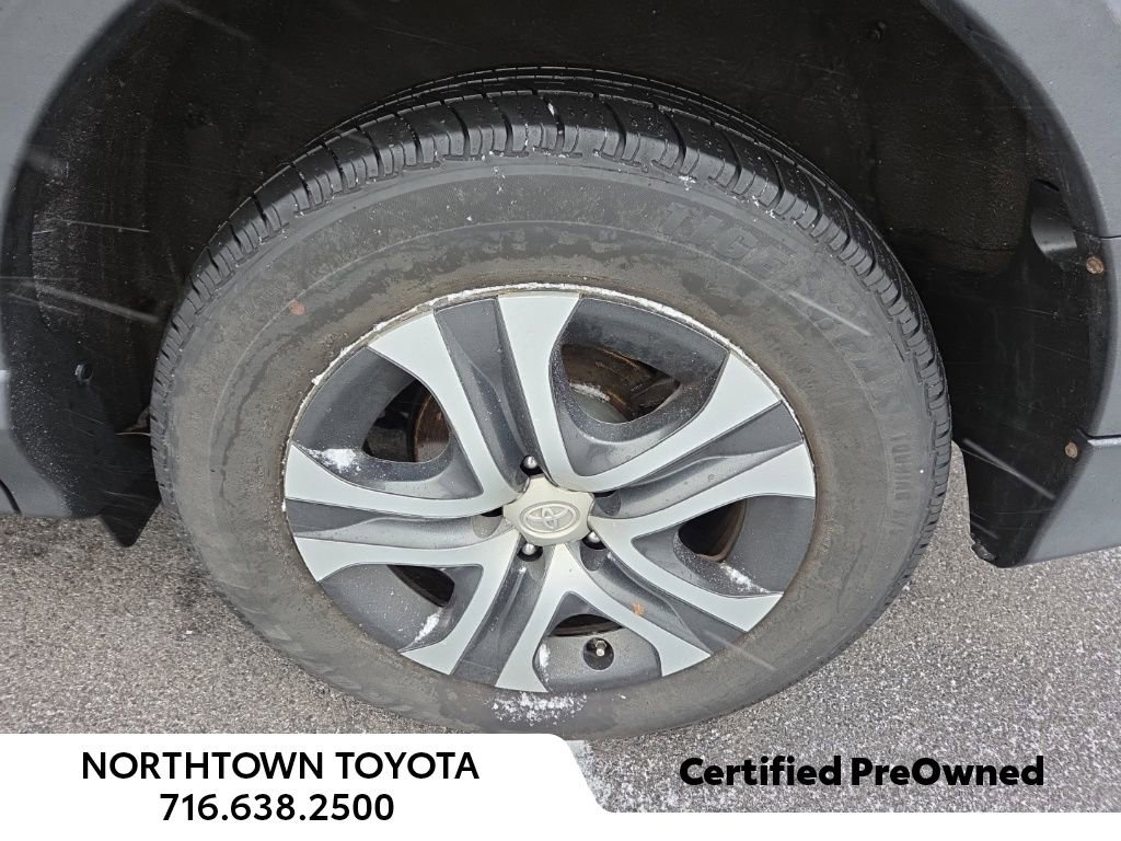 Used 2018 Toyota RAV4 LE w/ Carpet Mat Package image 10