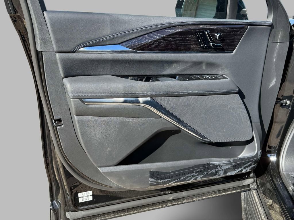 New 2025 Cadillac Escalade IQ Luxury 1 AWD/4WD image 13