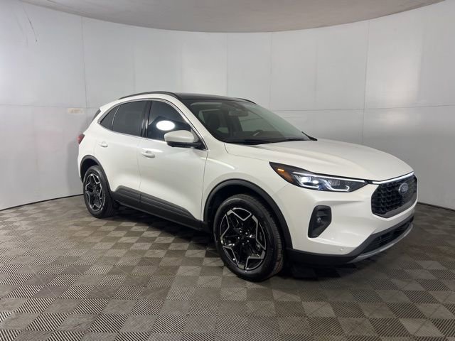 New 2026 Ford Escape Platinum w/ Premium Technology Package AWD/4WD image 7