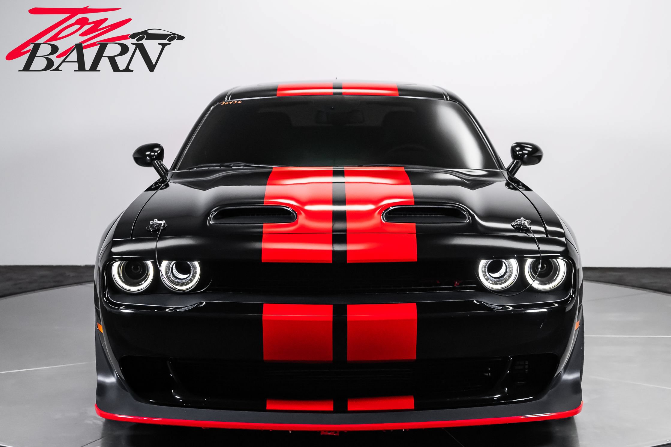 Used 2022 Dodge Challenger SRT Hellcat RWD image 8