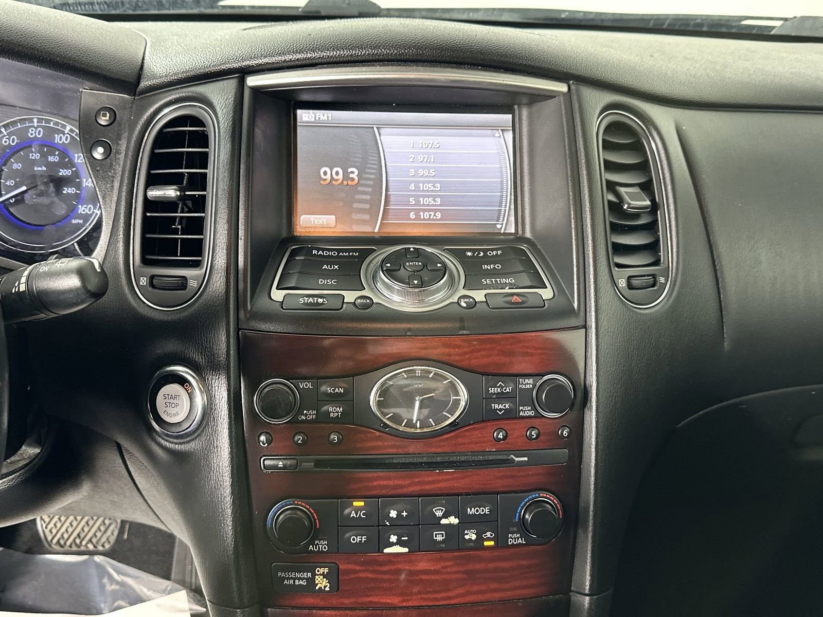 Used 2017 INFINITI QX50 Base w/ Premium Package image 26