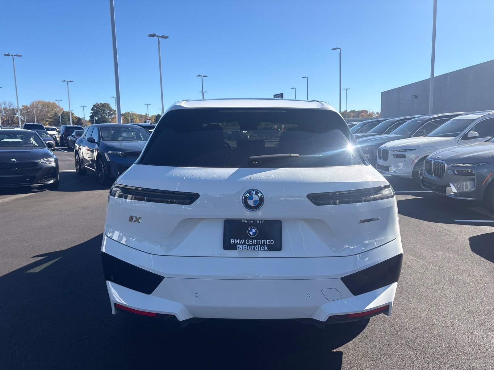 Certified 2024 BMW iX xDrive50 w/ Sport Package AWD/4WD image 6