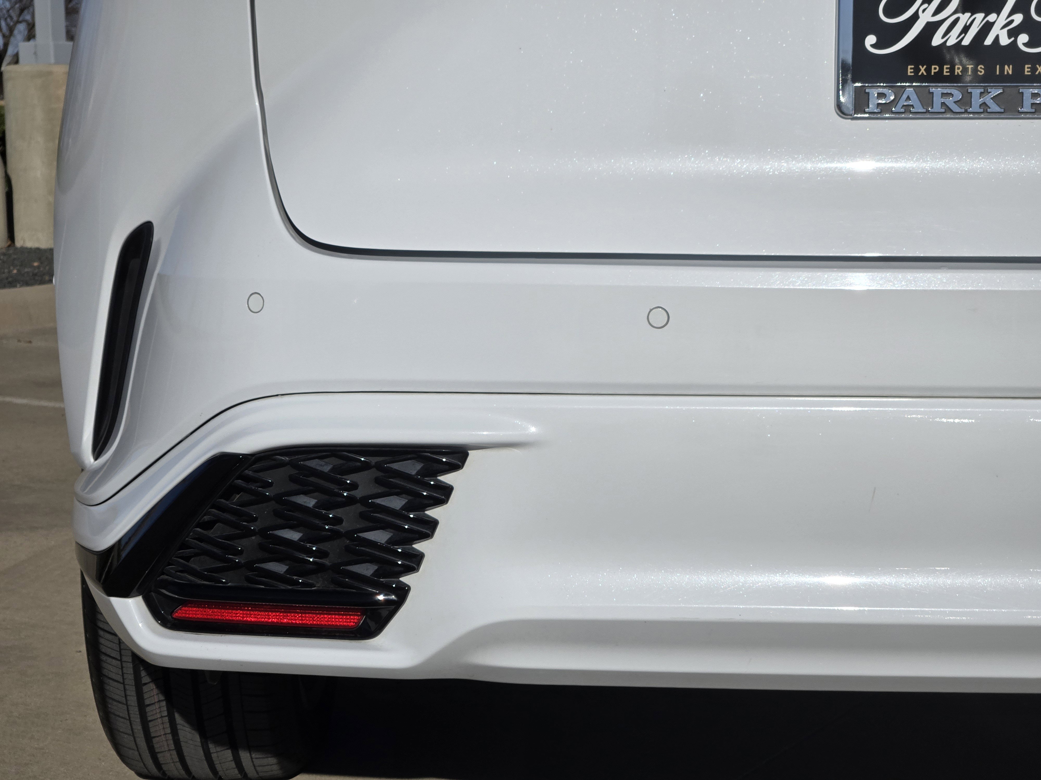 Used 2023 Lexus RX 500h F Sport image 17