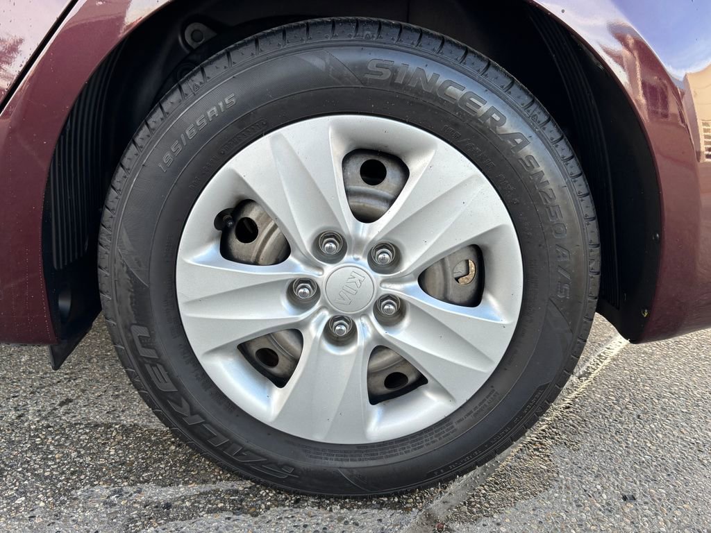 Used 2018 Kia Forte LX w/ LX Rear Camera Package image 26