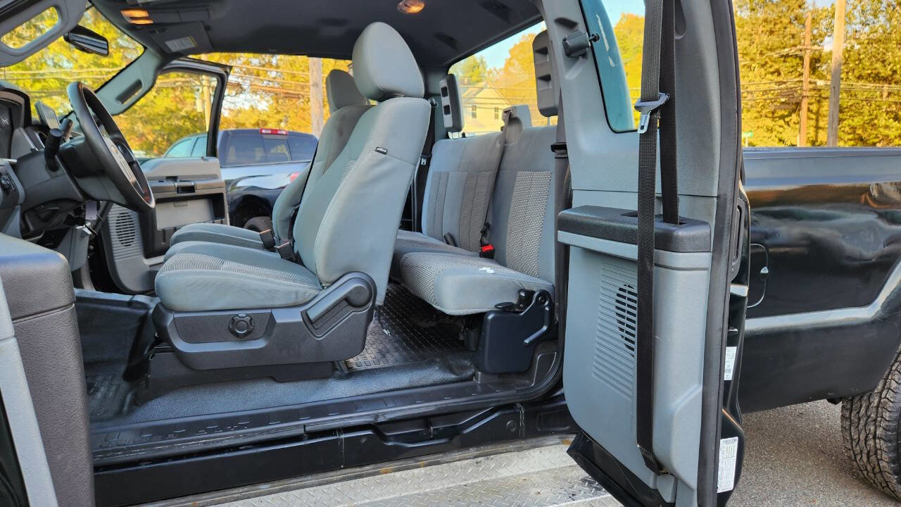 Used 2015 Ford F250 XL w/ Power Equipment Group image 25