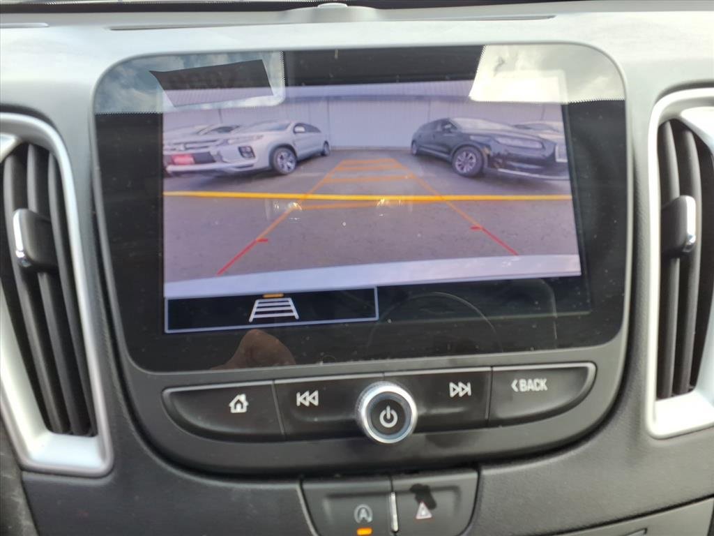 Used 2024 Chevrolet Malibu LT image 9