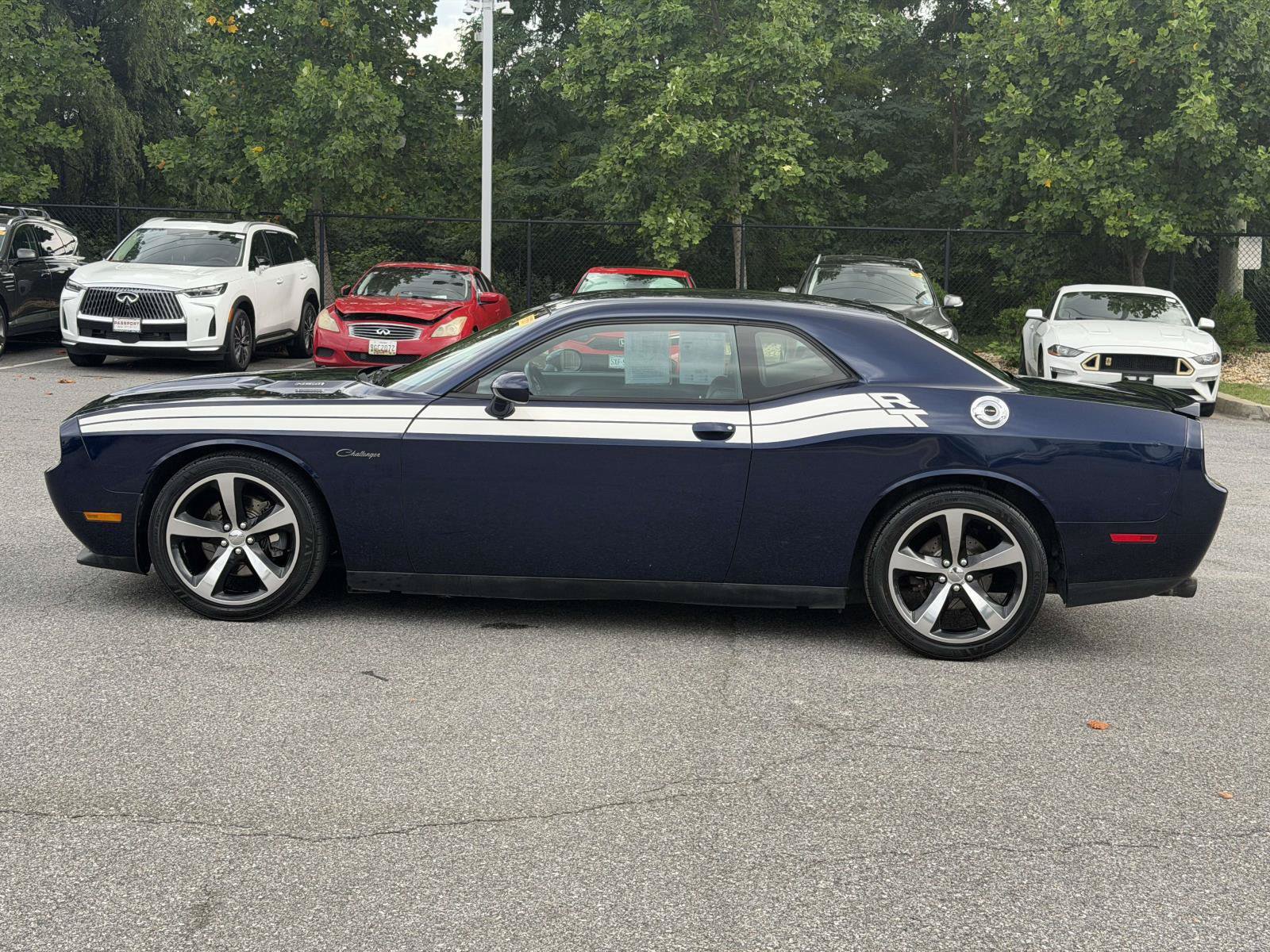 Used 2014 Dodge Challenger R/T RWD image 8