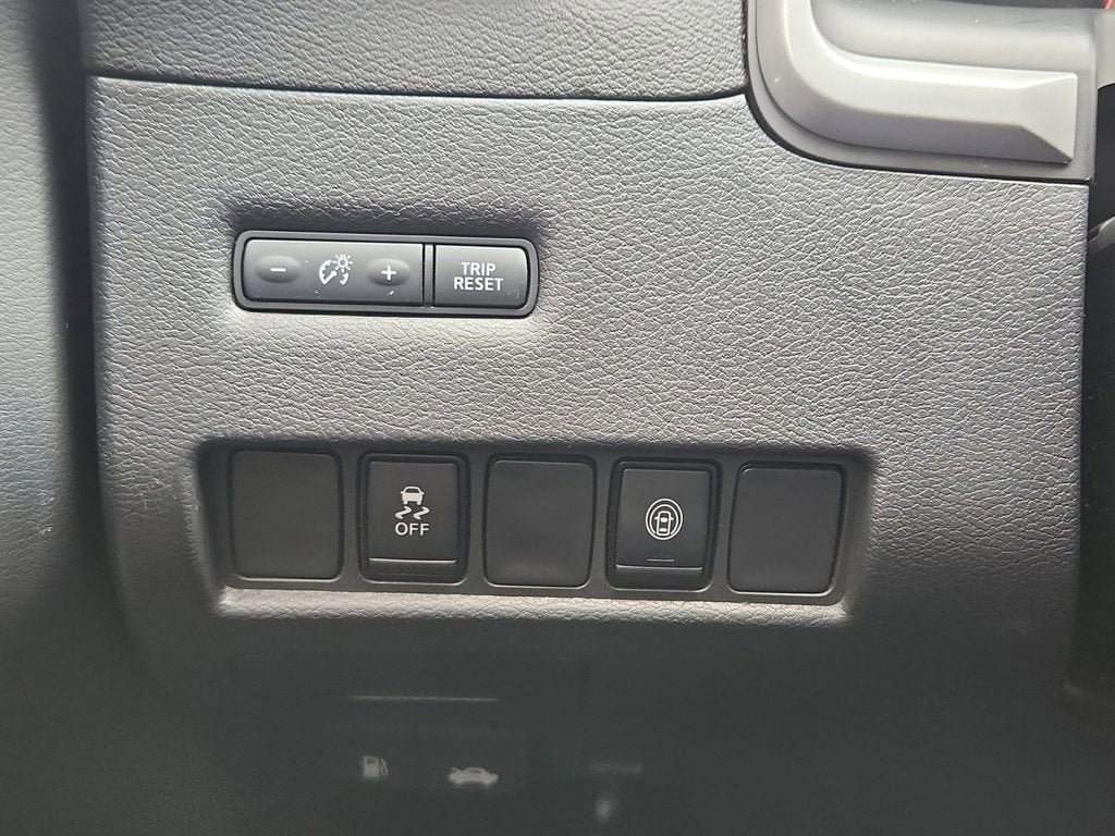 Used 2023 Nissan Murano S AWD/4WD image 30