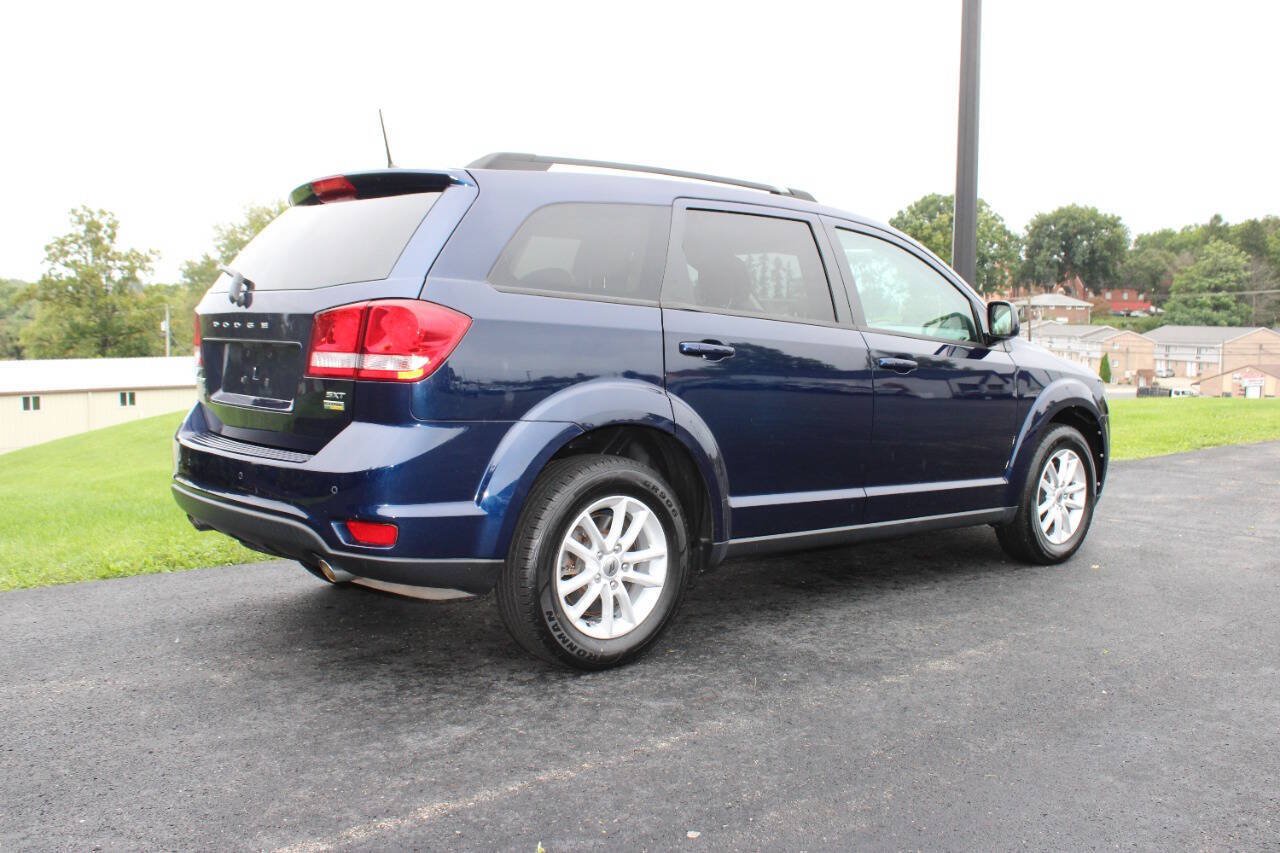 Used 2018 Dodge Journey SXT w/ Safe & Sound Group FWD image 5