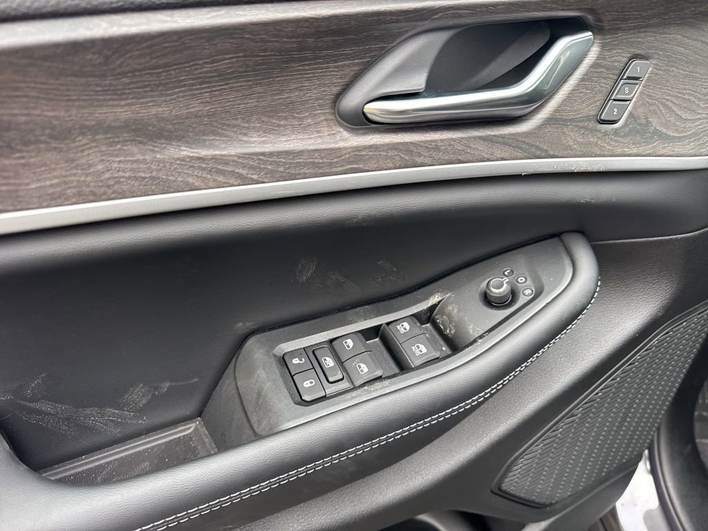 New 2025 Jeep Grand Cherokee Limited image 6