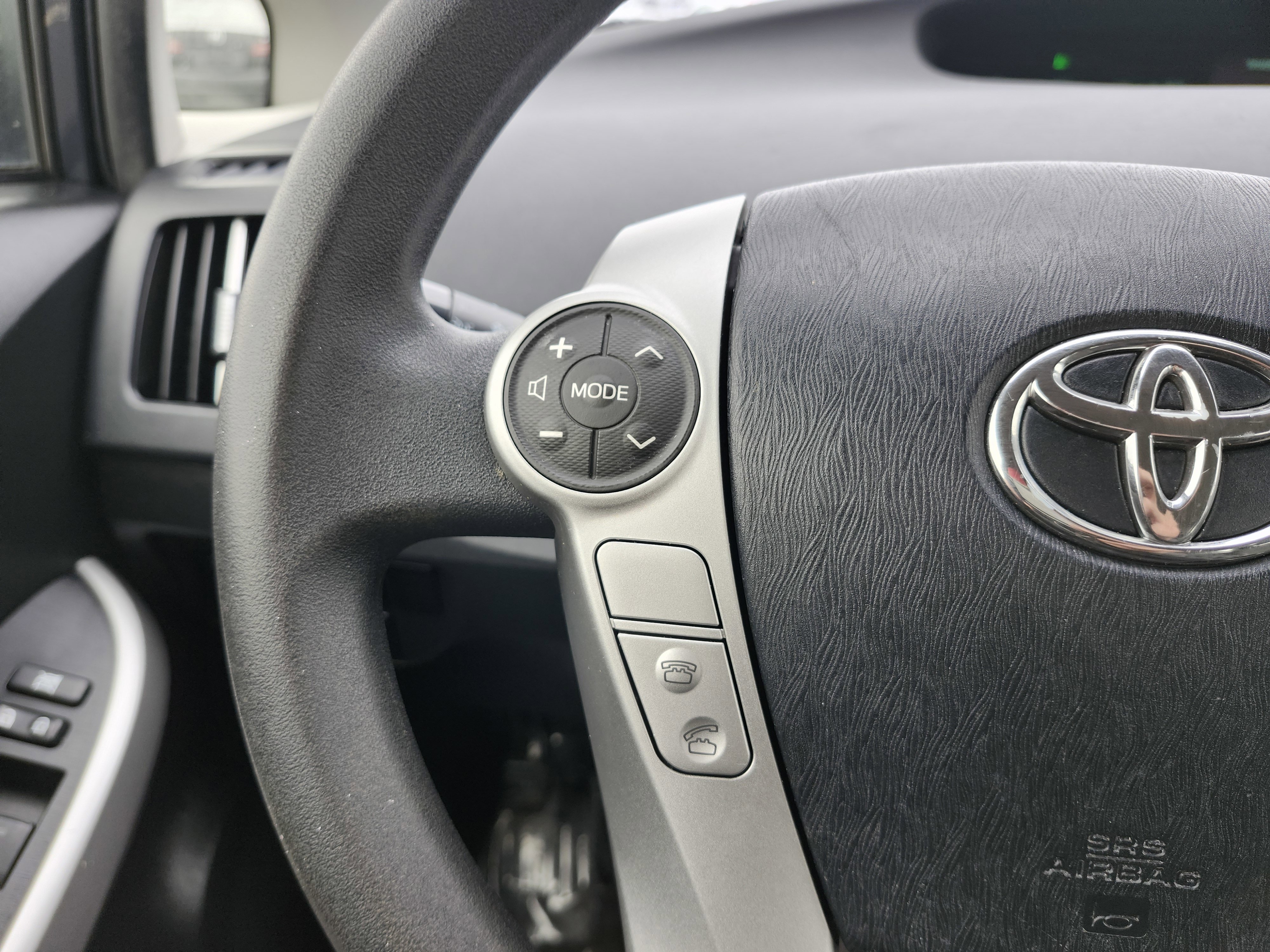 Used 2015 Toyota Prius Two FWD image 31