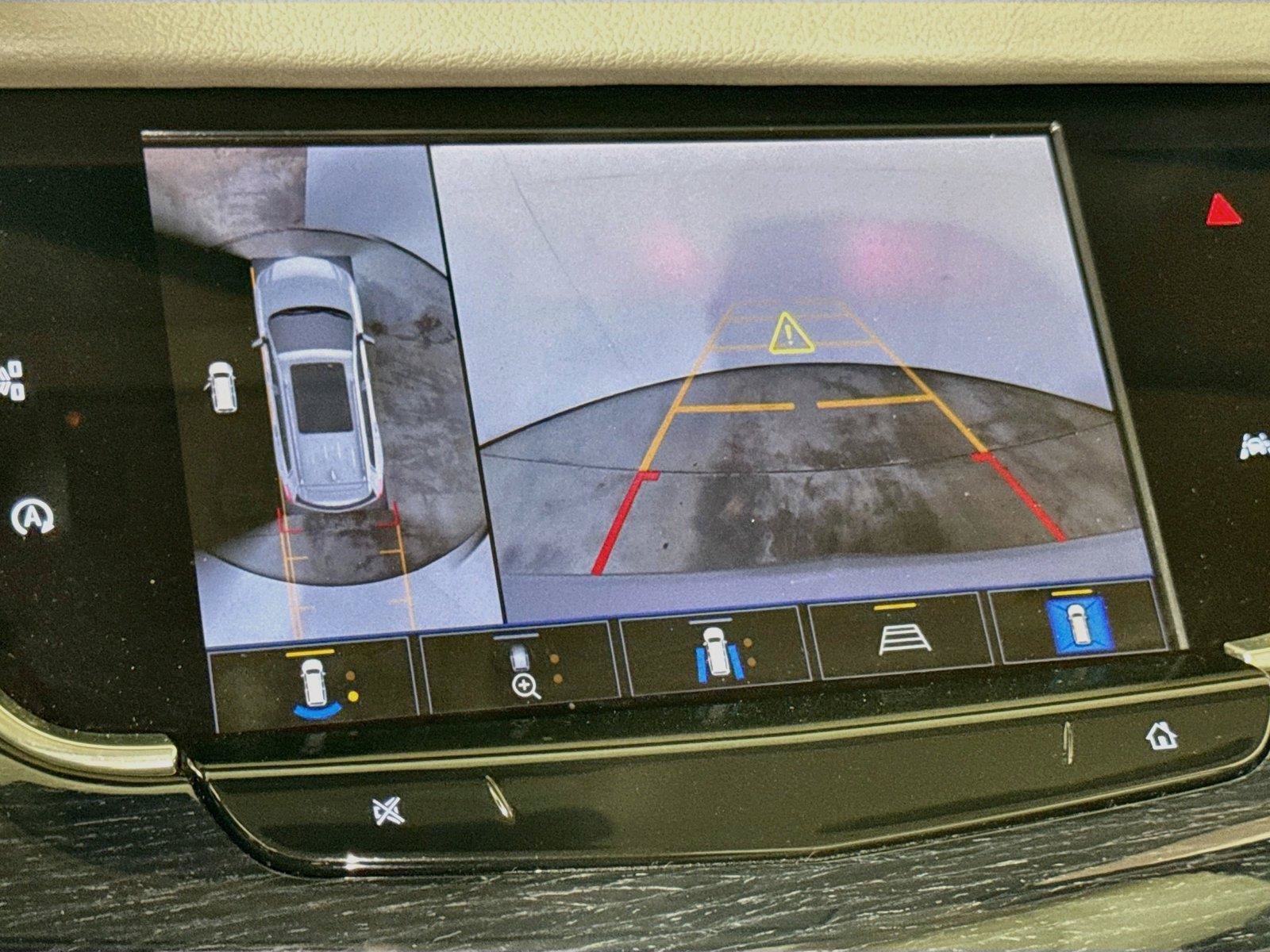 Used 2024 Cadillac XT6 Premium Luxury w/ Technology Package FWD image 12