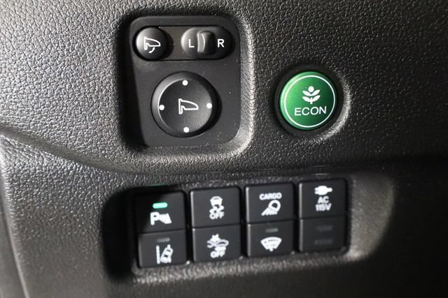 Used 2025 Honda Ridgeline Black Edition image 17