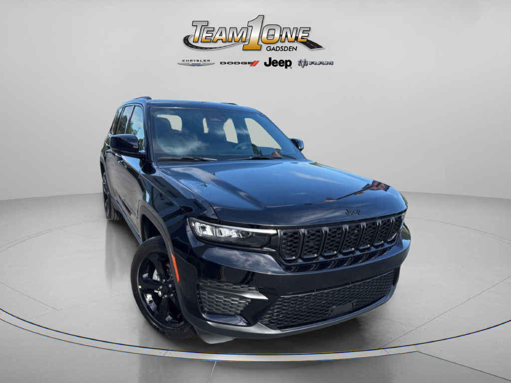 New 2025 Jeep Grand Cherokee 4WD image 1