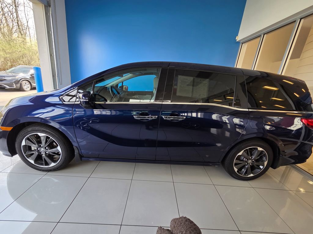 Certified 2024 Honda Odyssey Elite image 4