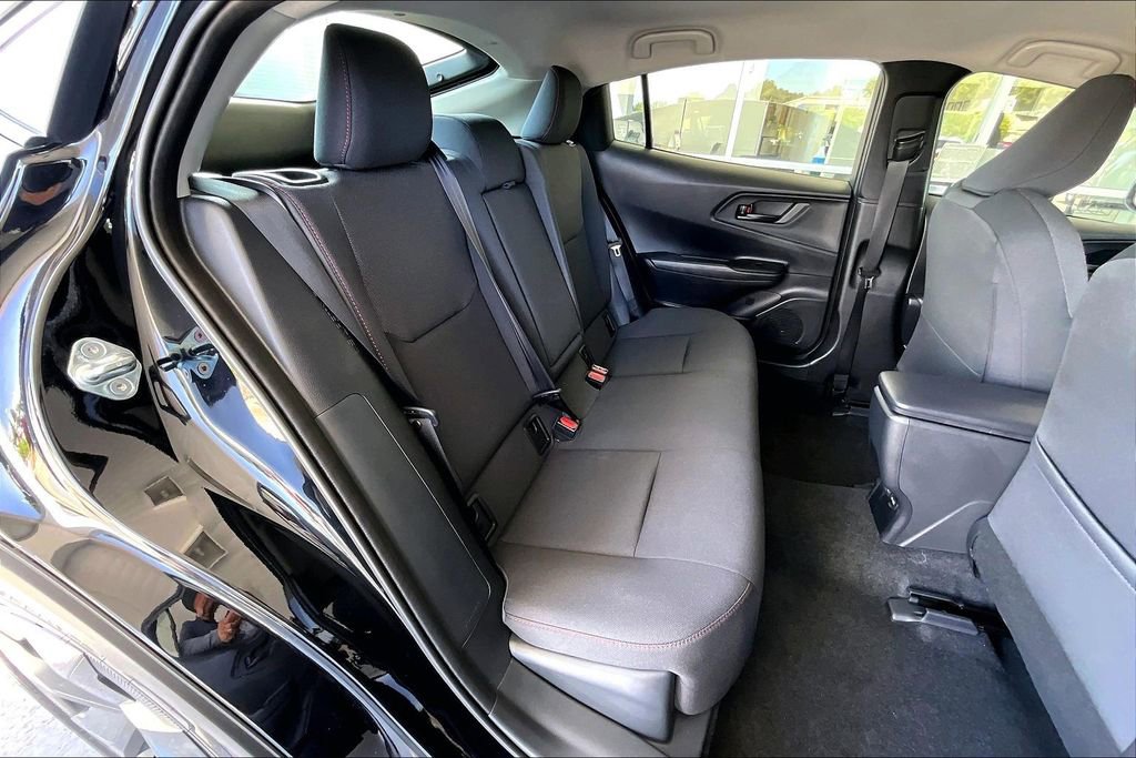 Used 2026 Toyota Prius Plug-In Hybrid image 25