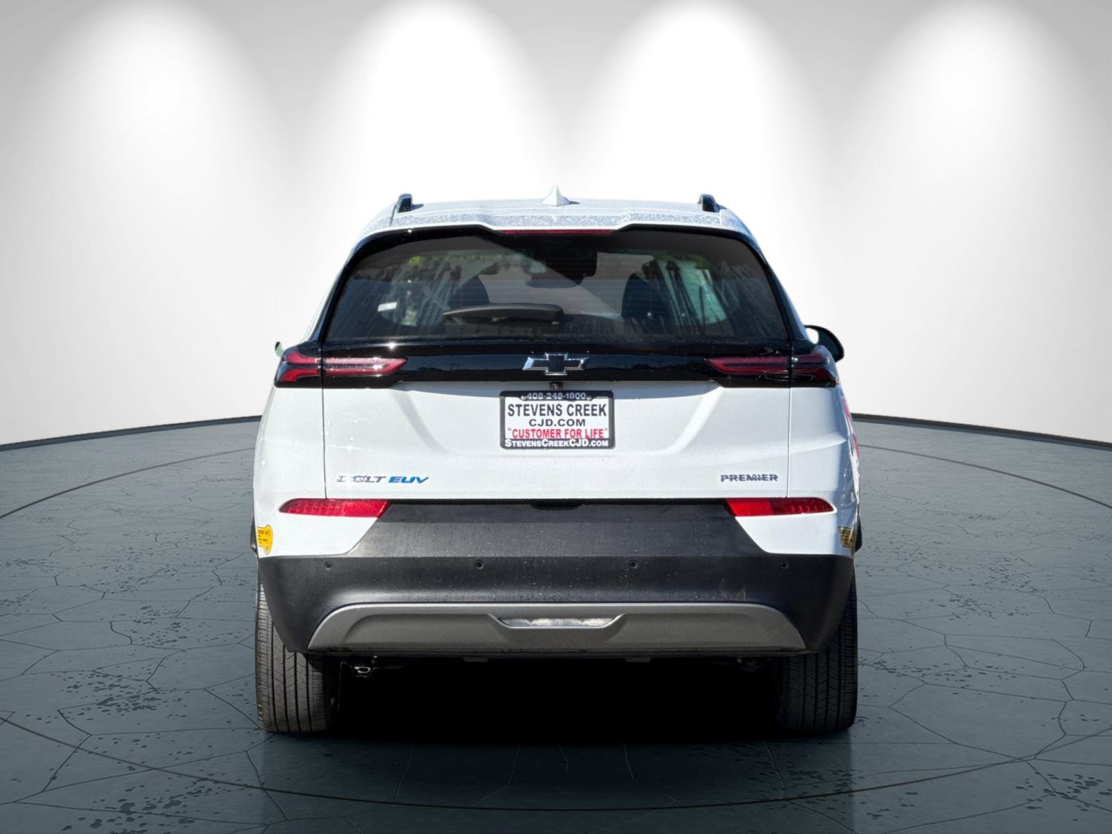 Used 2022 Chevrolet Bolt EUV Premier w/ Launch Edition image 5