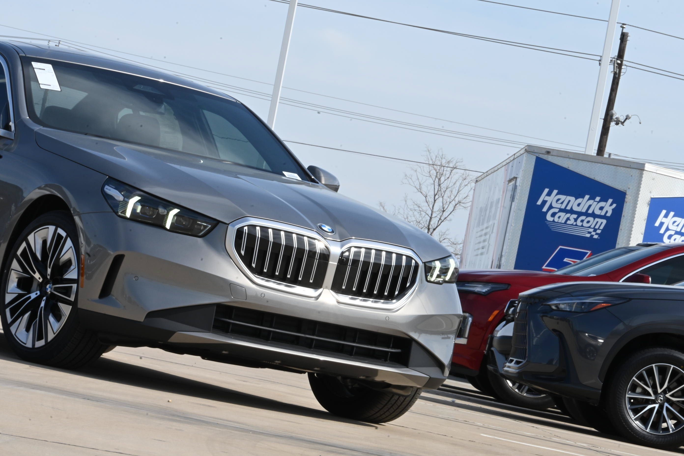 Used 2026 BMW 530i w/ Premium Package RWD image 3