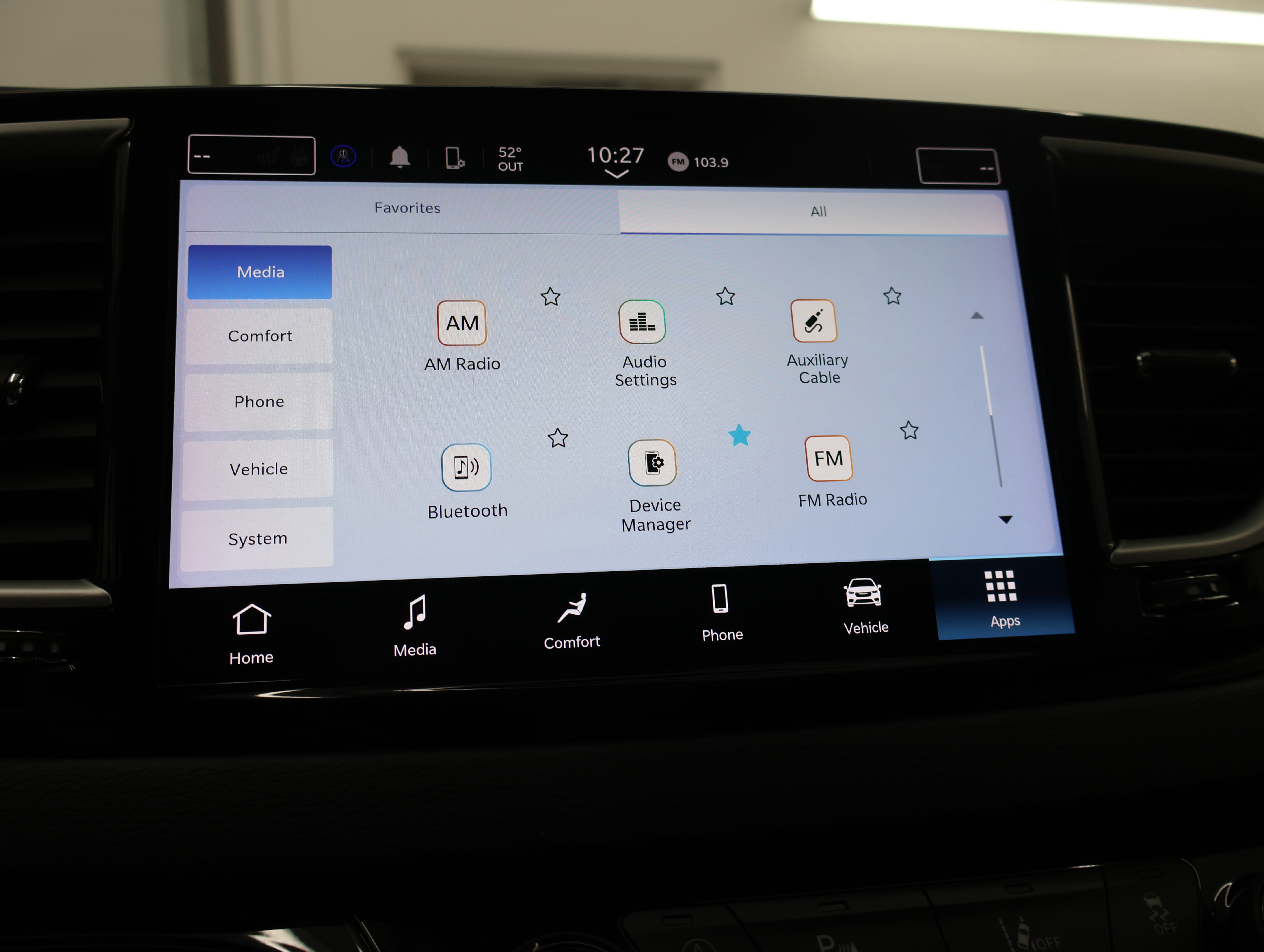 Used 2024 Chrysler Pacifica Touring-L image 55