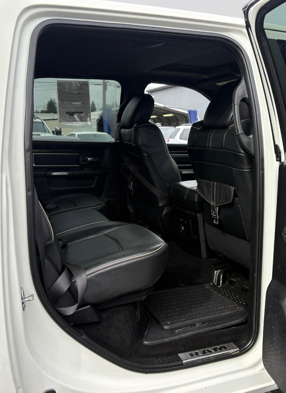 Used 2017 RAM 3500 Laramie Longhorn image 8