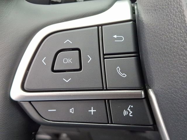 New 2025 Toyota Highlander Platinum image 18