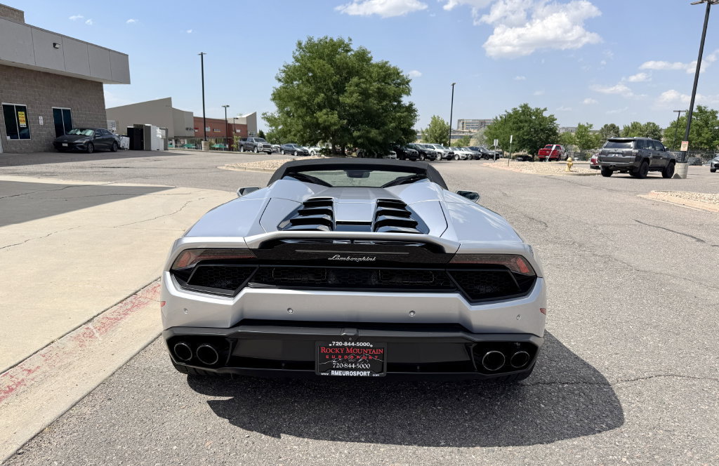 Used 2018 Lamborghini Huracan LP 580-2 RWD image 8