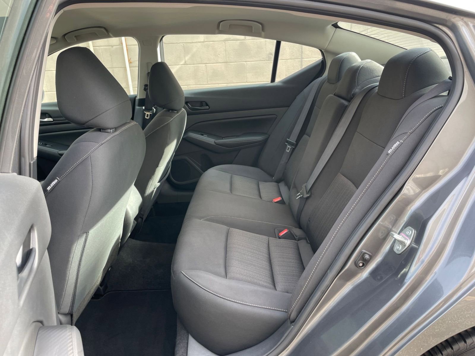 Used 2025 Nissan Altima 2.5 SV image 24