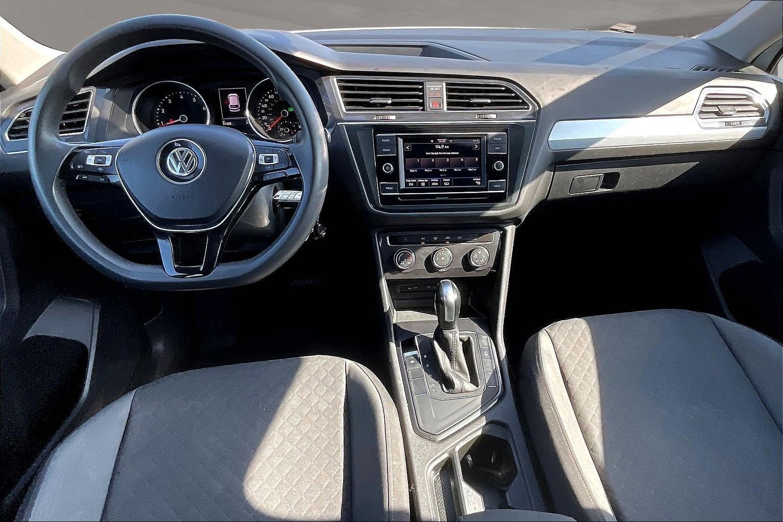 Used 2020 Volkswagen Tiguan S image 7