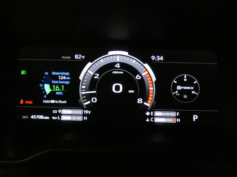 Used 2023 Toyota Tundra Platinum AWD/4WD image 23