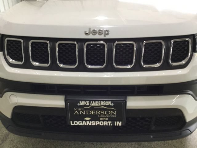 Used 2024 Jeep Compass Latitude AWD/4WD image 20