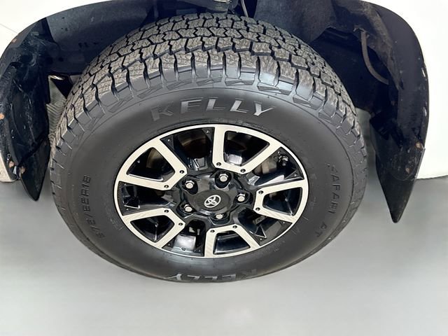 Used 2018 Toyota Tundra 4x4 Double Cab image 28