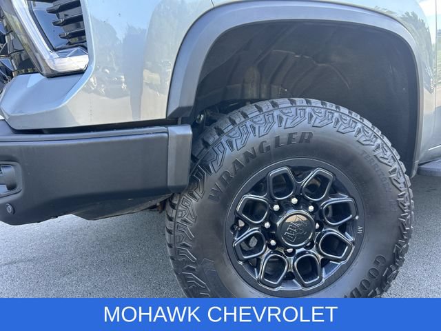 Used 2025 Chevrolet Silverado 2500 ZR2 w/ ZR2 Bison Edition AWD/4WD image 34