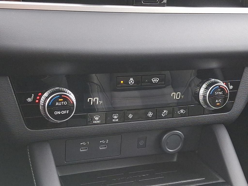 New 2026 Mitsubishi Outlander SE AWD/4WD image 8