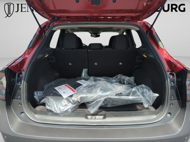 New 2026 Nissan Kicks SV w/ SV Premium Package FWD image 17