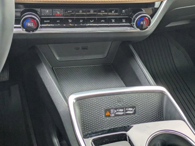 New 2026 Chevrolet Equinox ACTIV w/ Convenience Package III image 20